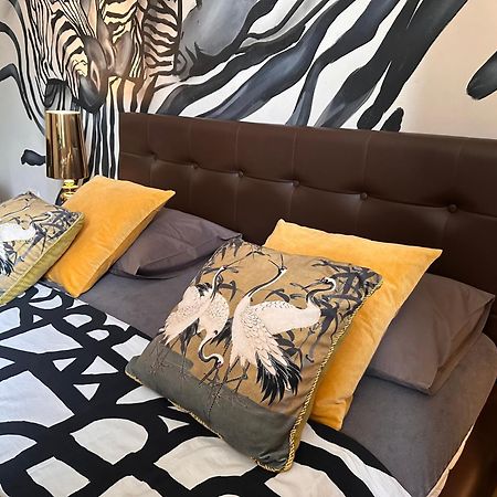 Africa Apartment Varsovie Extérieur photo